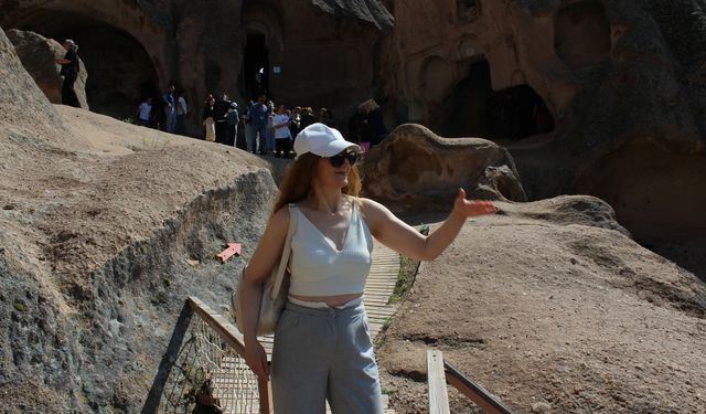 Selime Katedrali’ne Yaz Yoğunluğu: Aksaray’da Turist Akını Başladı