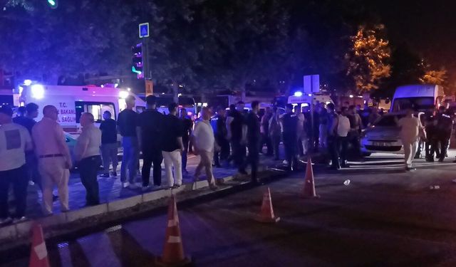Tartışma Ailelerin Dahil Olmasıyla Büyüdü: 3 Yaralı