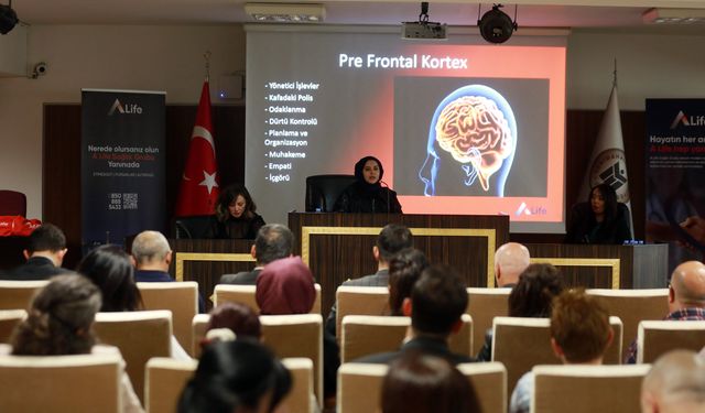 Yenimahalle’de Erken Ergenlik ve Bağımlılık Farkındalığı Ele Alındı