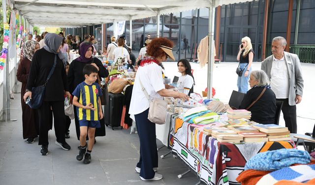 Esat Semt Hâli’nde Dayanışma Buluşması: Kermes Geliri ÇYDD’ye Aktarıldı
