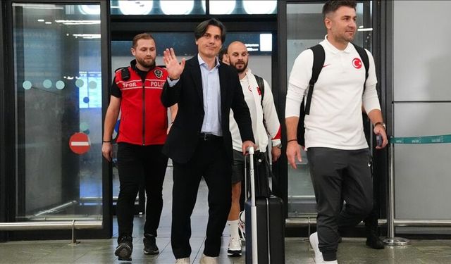 Dünya Kupası'na Veda Eden A Milli Takım İstanbul'da