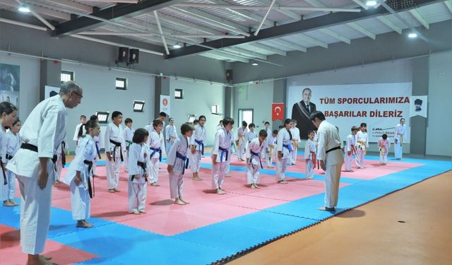 Keçiören, Uluslararası Karate Seminerine Ev Sahipliği Yaptı