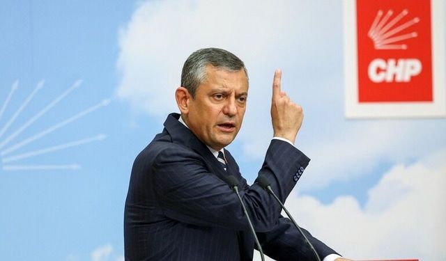 Özgür Özel'den Grup Toplantısı Kararı!