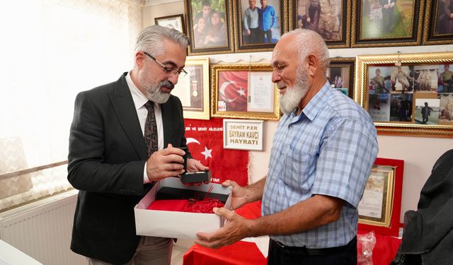 Babalar Günü’nde Şehit Ailelerine Anlamlı Ziyaret