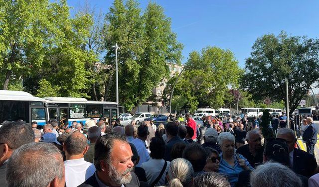 TBMM'de Kritik Gün; Özel mi, Kılıçdaroğlu mu Kürsüye Çıkacak?