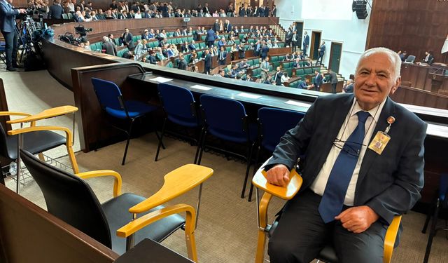AKP Grubuna Gazeteciler İçin Yeni Koltuklar!