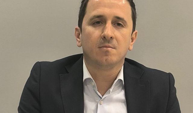 "Sanayi Avrupa ile Uzak Doğu Arasında Sıkıştı"