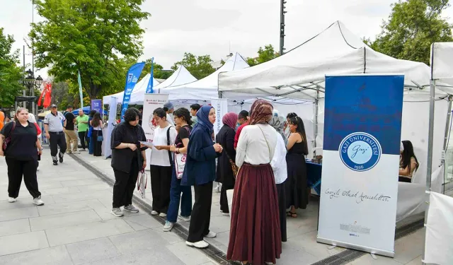 ABB, üniversite adaylarını 43 üniversiteyle buluşturdu