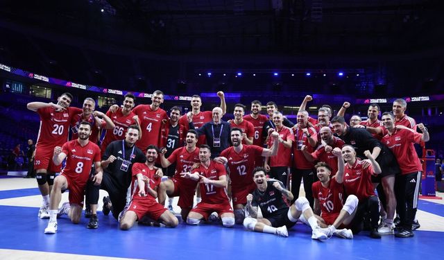 A Milli Erkek Voleybol Takımı'ndan Belgrad'da Büyük Zafer