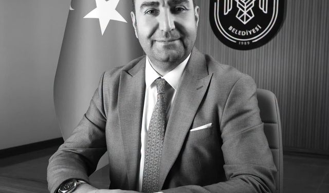 Belediye özel kalem müdürü bisikletten düşüp öldü