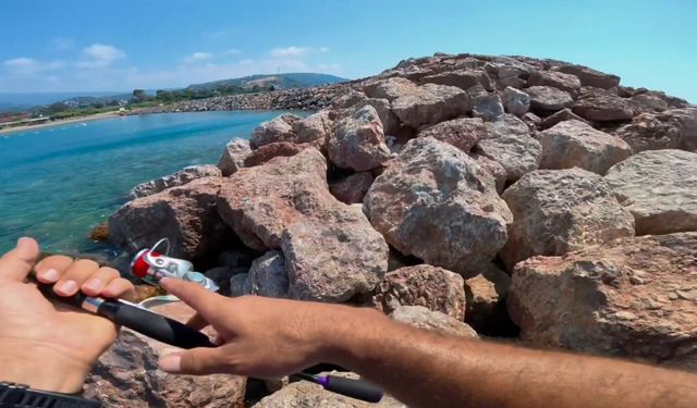 Boğulma tehlikesi geçiren çocuğu amatör balıkçı kurtardı
