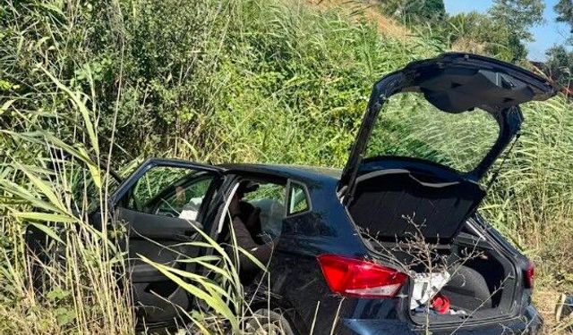 Bursa'da otomobil sulama kanalına devrildi