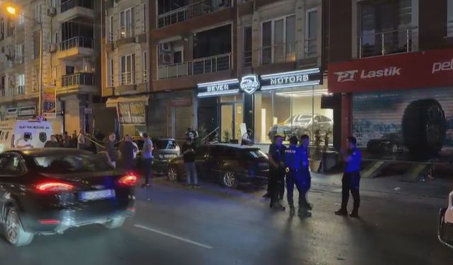 Eyüpsultan'da Oto Galeriyeye Silahlı Saldırı: 2'si Ağır 4 Yaralı!