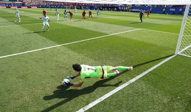 Fransa, Fas'ı 2 golle geçerek yarı finale yükseldi!