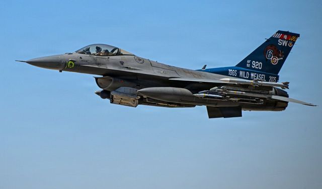 İran'a yönelik 13'üncü saldırı dalgası tamamlandı!
