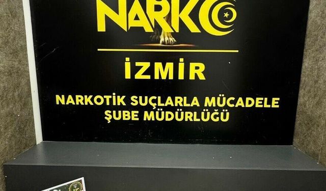 İzmir Havalimanı'nda Uyuşturucu Operasyonu! Midesinden 50 Kapsül Metamfetamin Çıktı