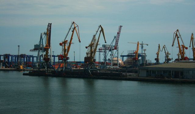 Rusya, Ukrayna'nın Odessa Limanı'na saldırı düzenledi!