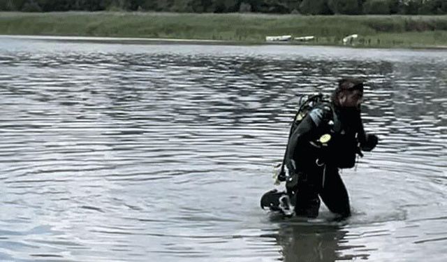 Sapanca Gölü'nün dibindeki pamuksu oluşum inceleniyor