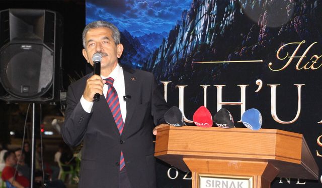 Şırnak'ta Hz. Nuh'u Anma Merasimi'nde gökyüzünü dron gösterisi aydınlattı
