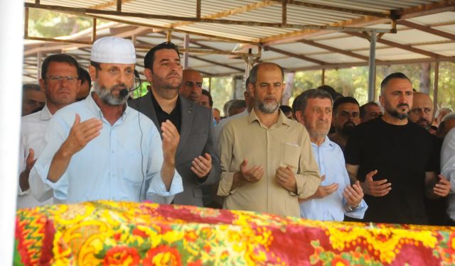 Suudi Arabistan'da yangında ölen 4 işçi Hatay'da toprağa verildi