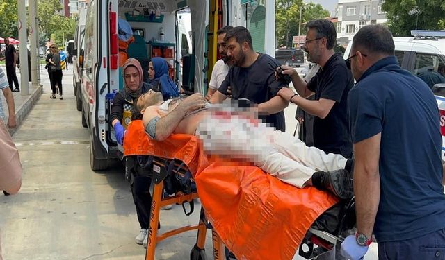Tartıştığı kuyumcuyu göğsünden vurarak ağır yaraladı