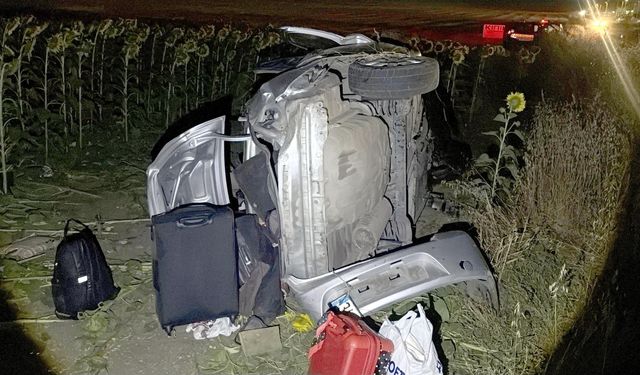 Tekirdağ'da Feci Kaza: Otomobil Ayçiçeği Tarlasına Uçtu, 3'ü Çocuk 5 Yaralı