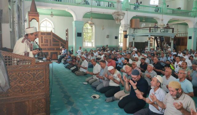 Burdur'da 15 Temmuz şehitleri için mevlit programı düzenlendi