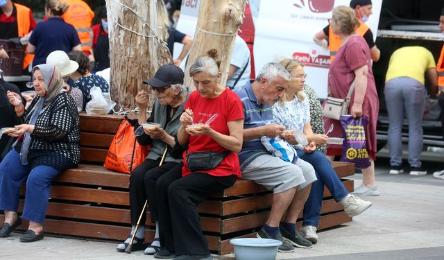 Yenimahalle'de Aşure Bereketi Her Noktada!