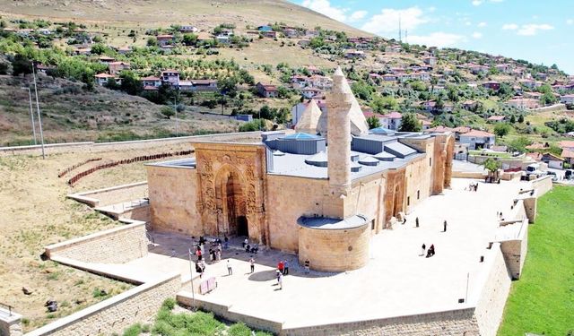 800 Yıllık Mühendislik Harikası: Divriği Ulu Camii ve Darüşşifası