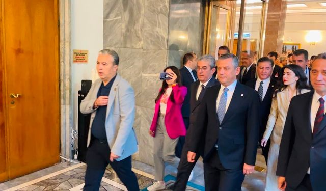 YENİ Parti'nin İlk Grup Toplantısı