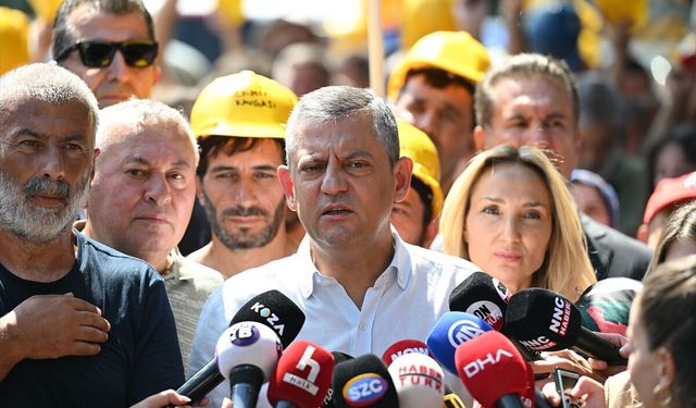 Özgür Özel’den maden işçilerine destek