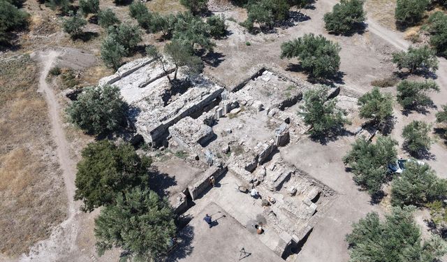 Antik hamamda soğuk su havuzları gün yüzüne çıkarılıyor