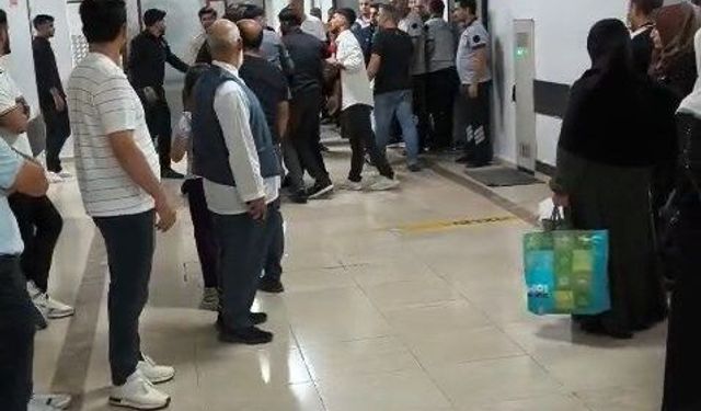 Ateşlediği havai fişek, yüzüne geldi