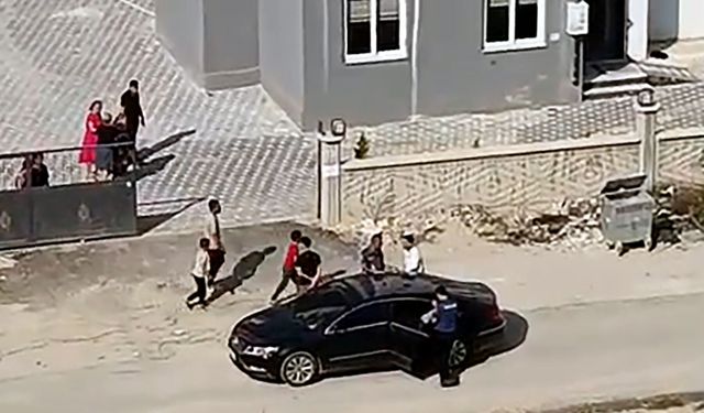 Bahçede tartıştığı kadını dövdü