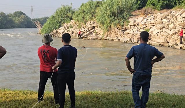 Ceyhan Nehri'nde iki çocuk kayboldu!