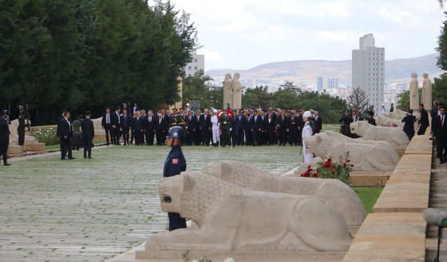 Devlet Erkanı 30 Ağustos’ta Anıtkabir’i Ziyaret Etti!