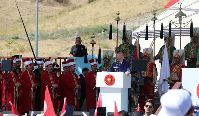 Erdoğan’dan Ahlat’ta “Terörsüz Türkiye” mesajı