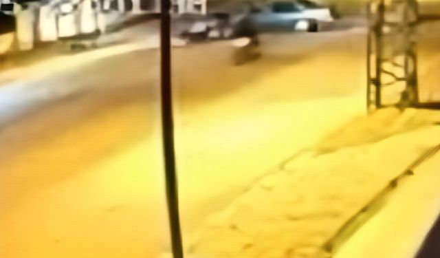 Hatay’da dönüş yapan otomobile 2 motosiklet çarptı: 2 yaralı