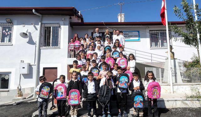 Yenimahalle’de Öğrencilere Kırtasiye Desteği: Başvurular Başladı