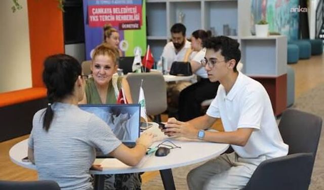 Çankaya Belediyesi’nden YKS adaylarına ücretsiz tercih danışmanlığı