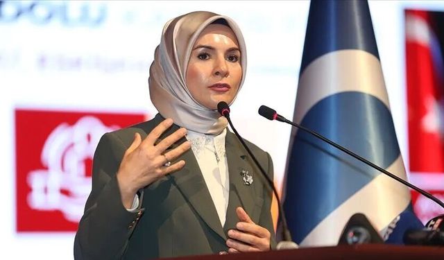 Gazi Çocuklarla Hasada Katılan Bakan Göktaş'tan Anlamlı Ziyaret