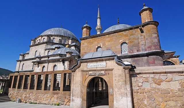 Mevlid Kandili Bu Gece İdrak Ediliyor: İşte Bu Gecenin İslamiyet'teki Yeri