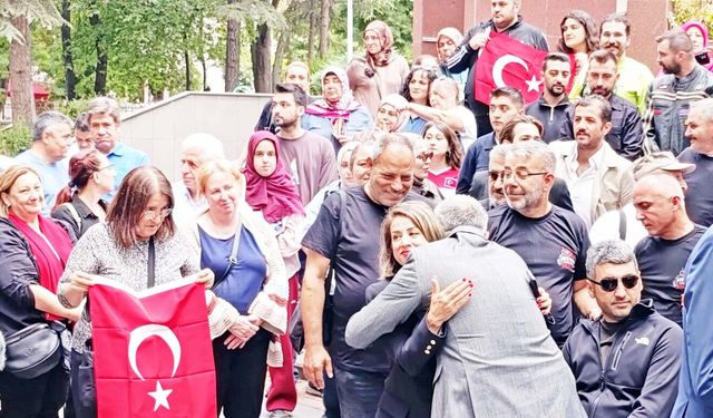 Er Gaziler ve Şehit Aileleri Meclis’i Bekleyecek