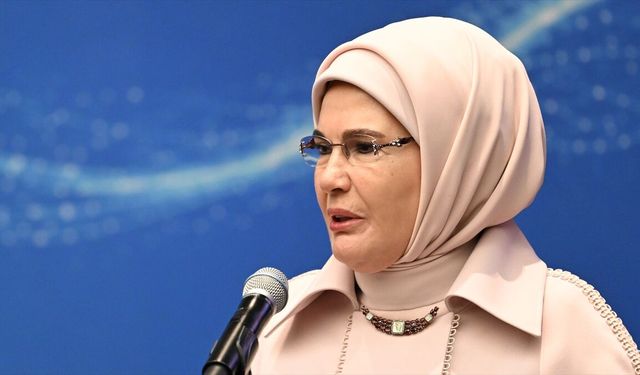Emine Erdoğan'dan duygulandıran paylaşım! "Adaletin sesi Erdoğan..."