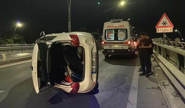 Kayseri'de iki otomobil çarpıştı