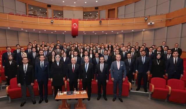 Bakan Güler, kaymakam adaylarıyla bir araya geldi