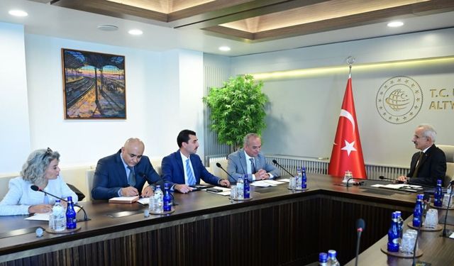 Bakan Uraloğlu, Tacikistan'ın Ankara Büyükelçisi İmomi'yi kabul etti