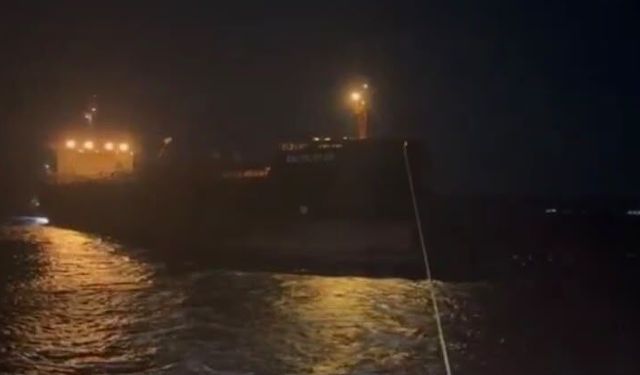 Çanakkale Boğazı'nda 182 metrelik tanker gemisinde makine arızası