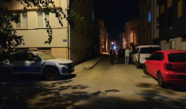 Eskişehir’de arkadaşının evinden düşen 43 yaşındaki adam öldü