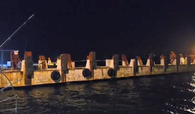 İDO deniz otobüsü iskeleye çarptı